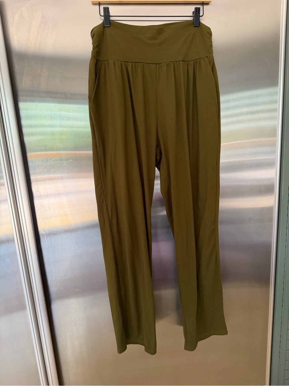 Oyanus High-Waist Olive Green Wide Leg Pants